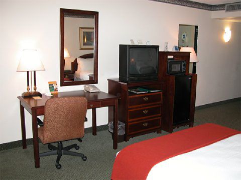 Holiday Inn 琼斯伯勒 客房 照片